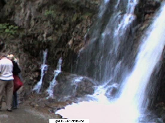 Umpic prin vacanta: - Cascada urlatoare - Forum Gaf